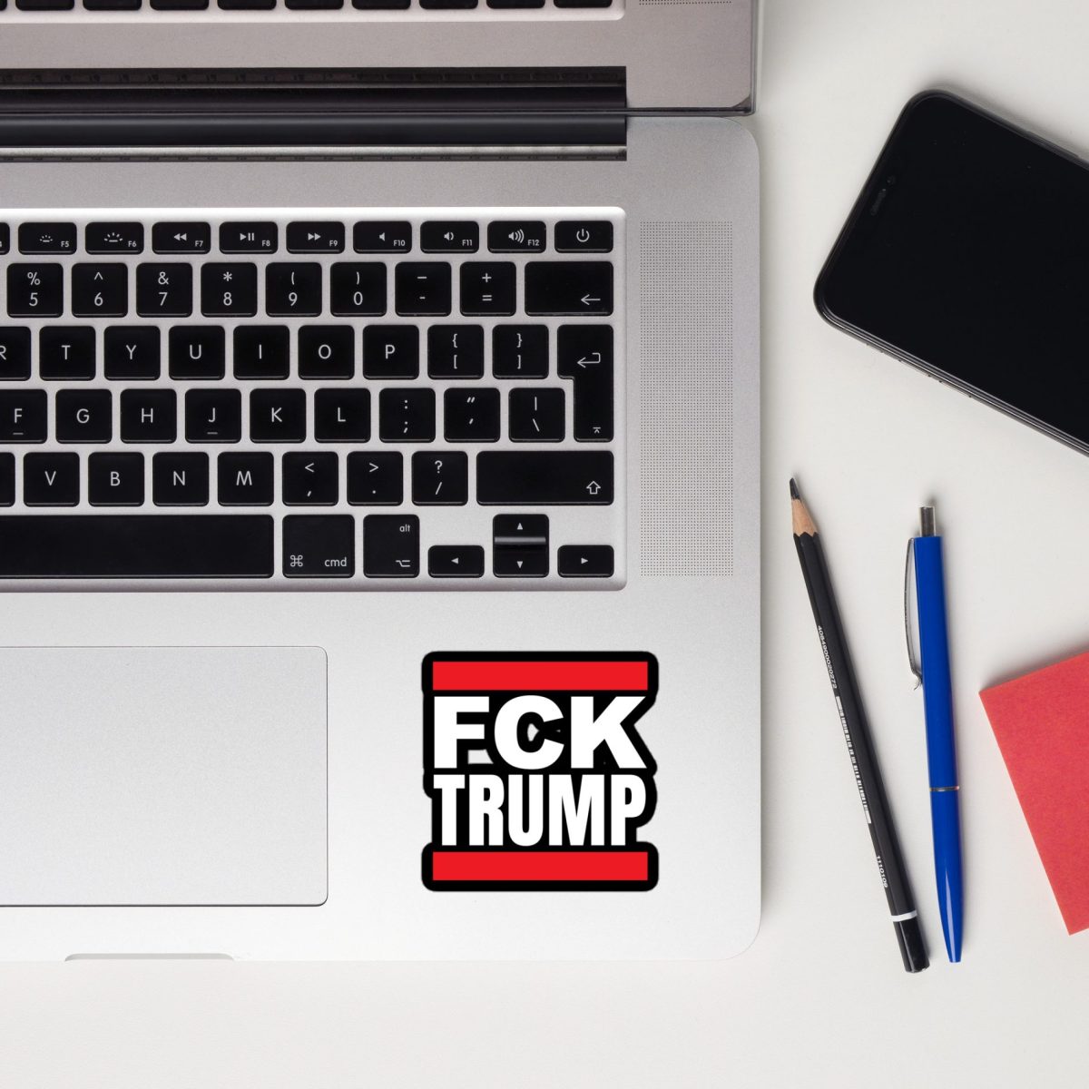 FCK TRUMP kiss cut samolepky