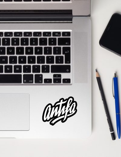 Antifa kiss cut samolepky