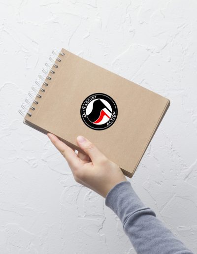 Antifascist Action kiss cut samolepky