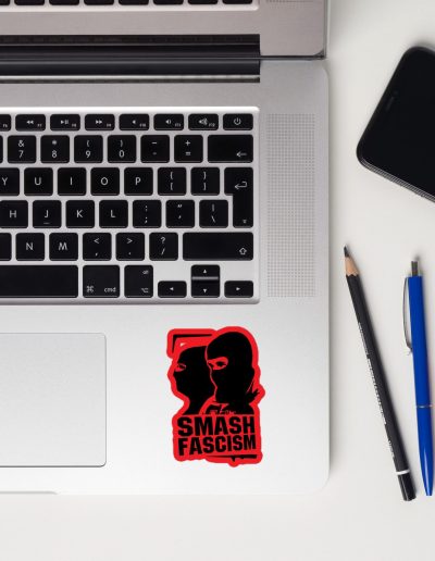 Smash Fascism kiss cut samolepky