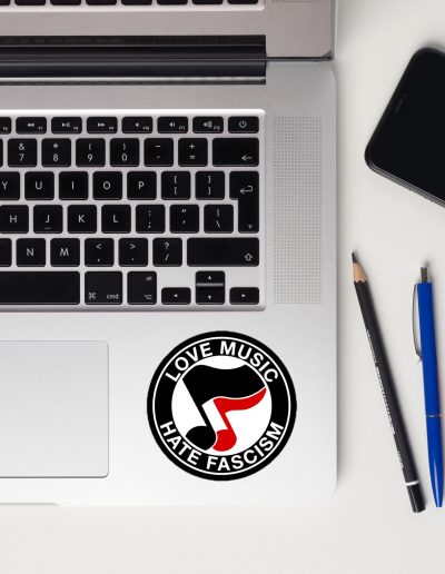 Love Music Hate Fascism kiss cut samolepky
