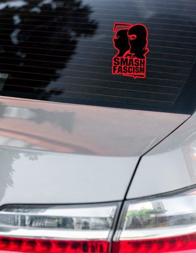 Smash Fascism kiss cut samolepky