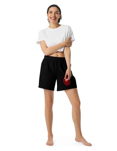 Romské kolo (červená čakra) unisex recyklované kraťasy