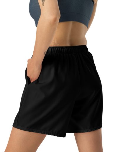 Romské kolo (červená čakra) unisex recyklované kraťasy