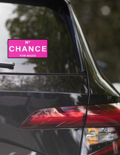 No Chance for Nazis kiss cut samolepky