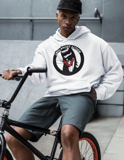 Anti-Racist Action organická mikina s kapucí